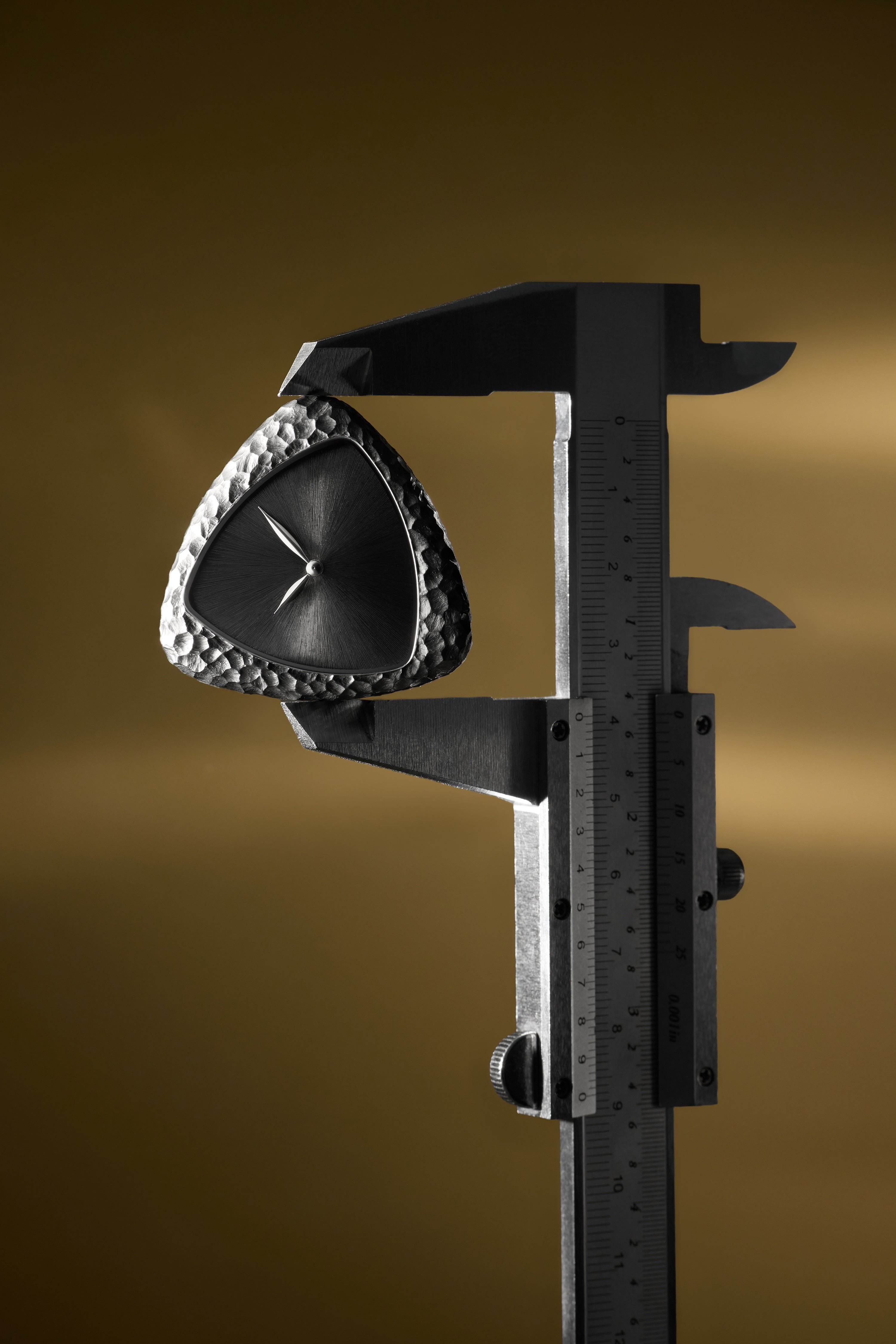 Anoma A1 | Scultpural Watchmaking – Anoma Watches