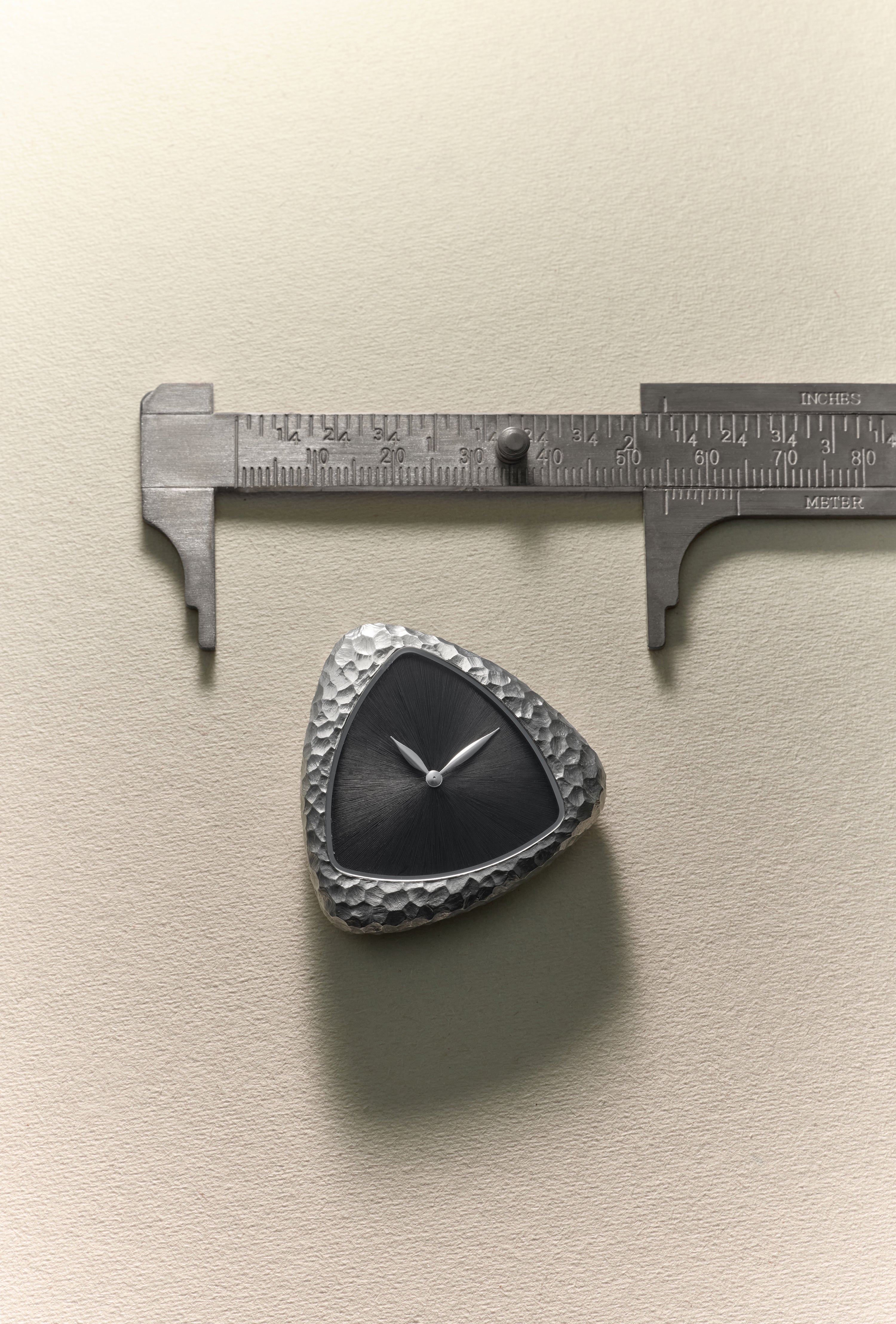 Anom.｜vato品 Anoma A1 | Scultpural Watchmaking – Anoma Watches